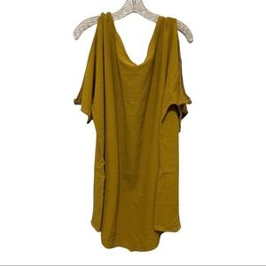 NWT Cecilia Nathsl Woman Top Size XXL